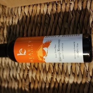 BEAUTY  by Earth makeup remover